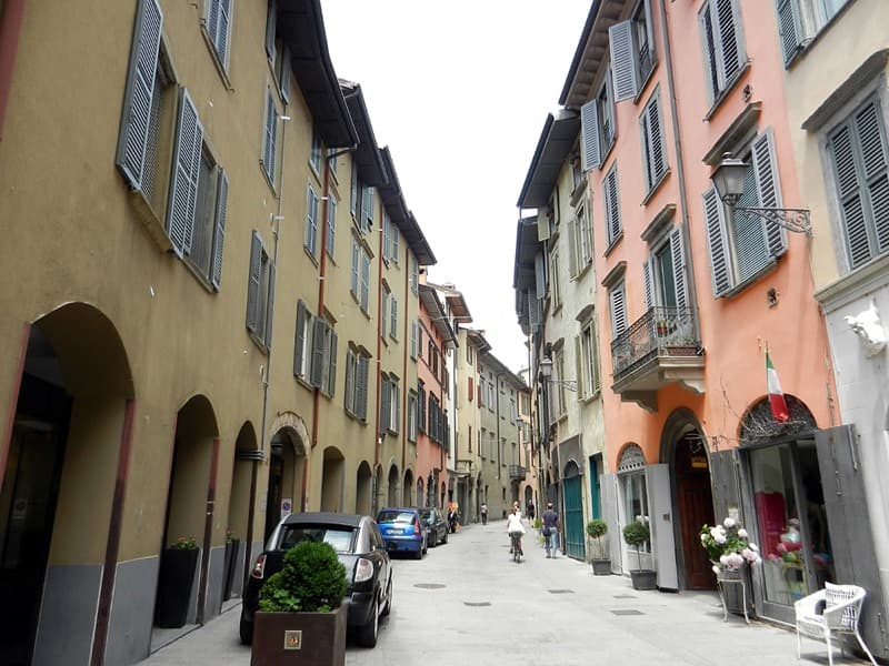 Via Pignolo