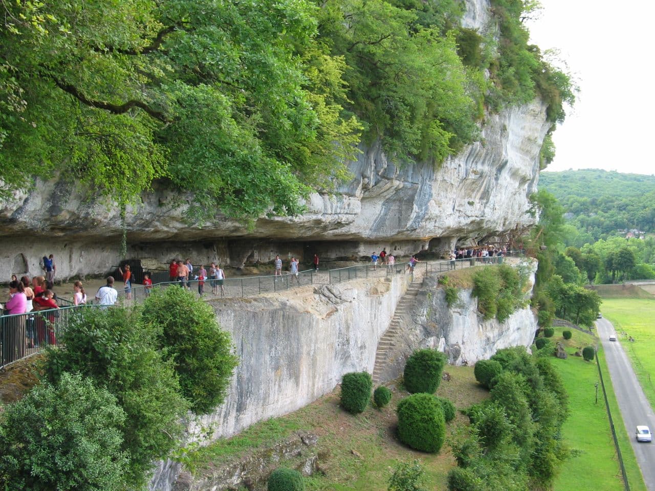 Pueblo Troglodita de La Roque-Saint-Christophe