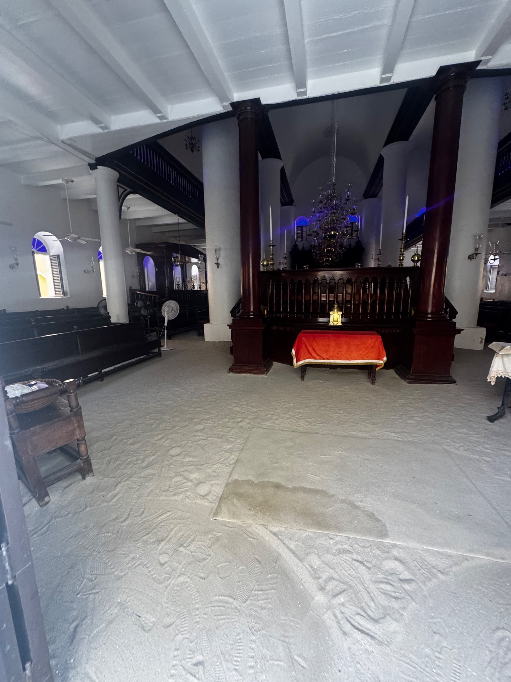 La synagogue de Willemstad est la plus ancienne synagogue des Amériques.