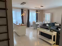 4b8ba72e-3114-4921-891d-87ef671f934a