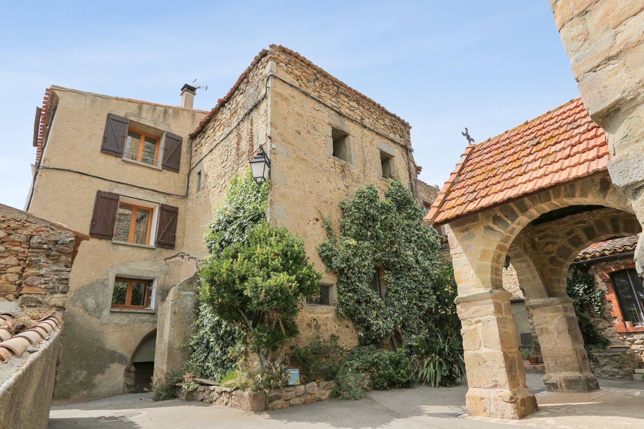 Au Château de Villelongue , gîte et chambres d'hôtes