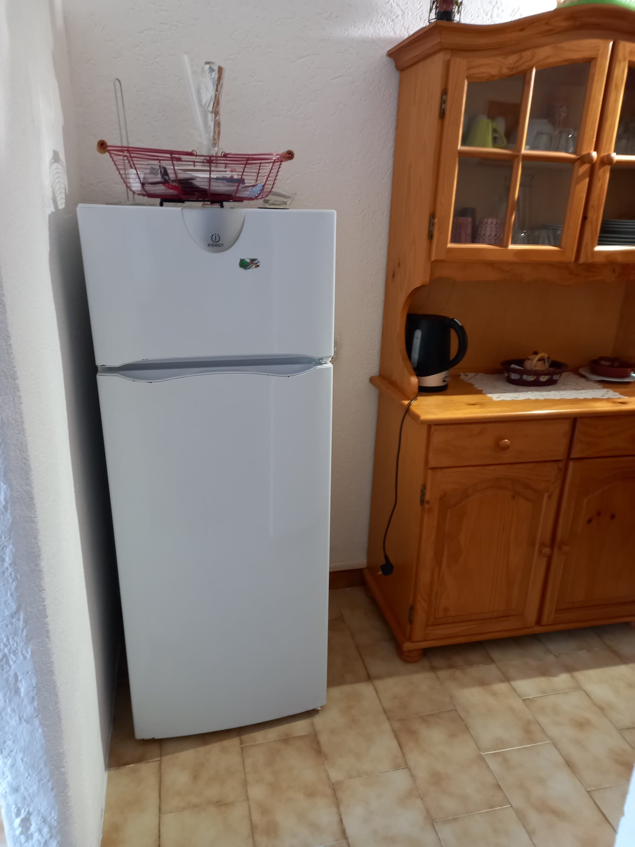 20250222 frigo vaisselier