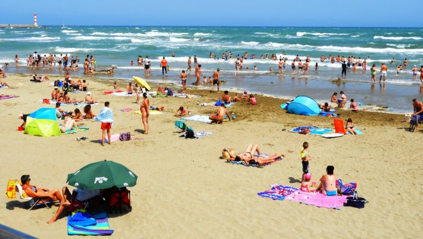 plage touristes