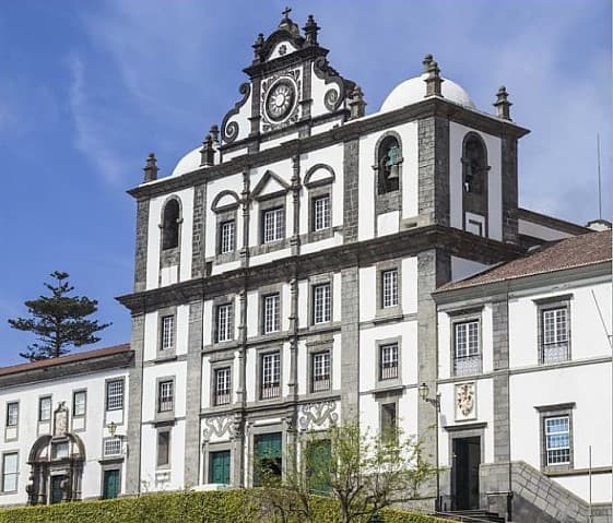 Horta - Igreja de São Salvador de Horta