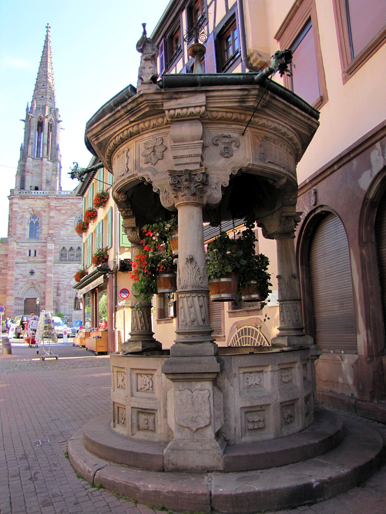 Obernai - Puits à Six Seaux d'Obernai
